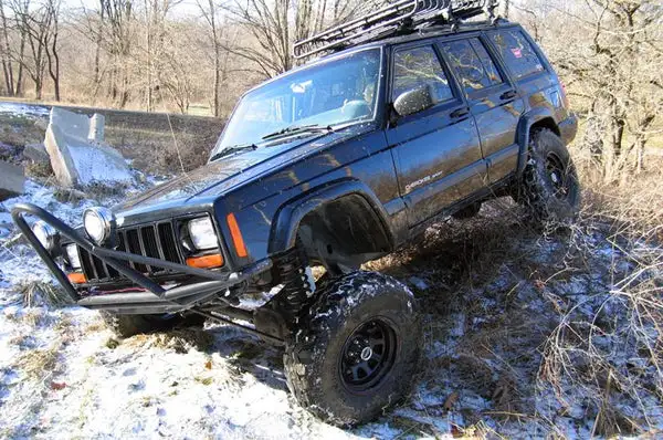 4.5 Inch Lift Kit | RR Springs | X-Series | Jeep Cherokee XJ 2WD/4WD (84-01) - Rough Country - 63330