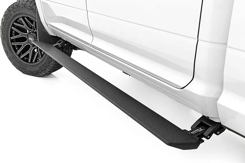 E-Board Step Kit - Lighted - Crew Cab - Ram 2500 2WD 4WD (10-23)